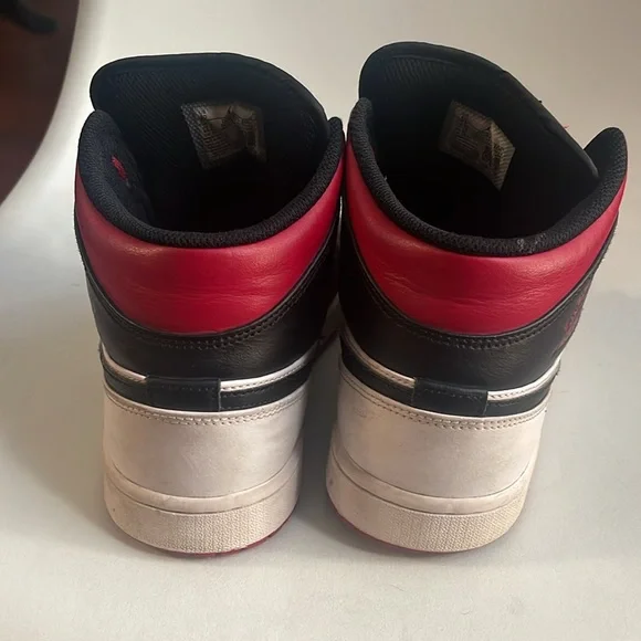 Nike Air Jordan Black and White Sneakers Mid Top - Picture 4 of 9